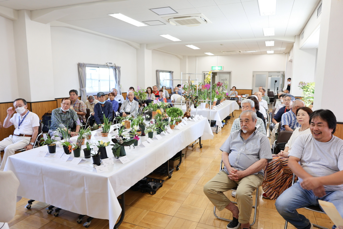 開会直後の様子