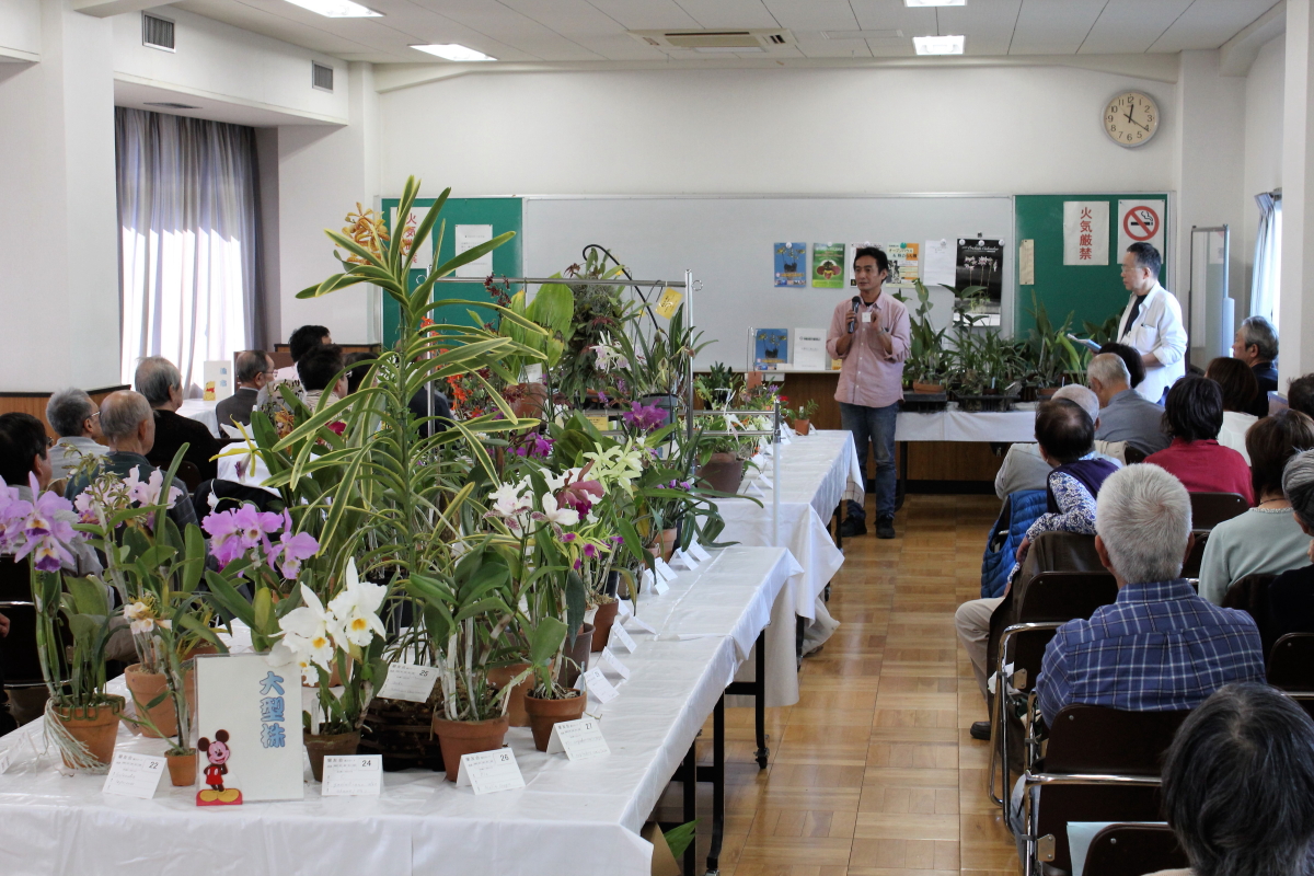 遺品株をお届けいただいた根岸園芸の根岸氏の挨拶