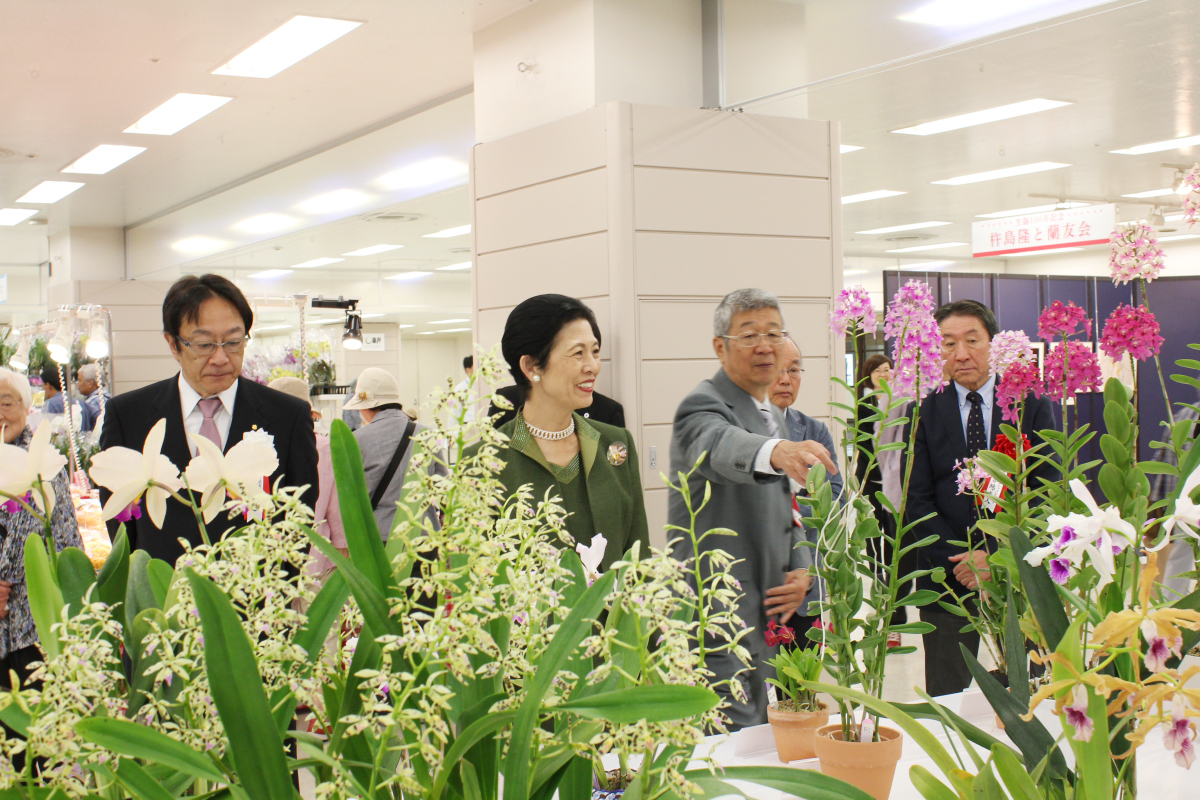 「蘭友会展示コーナー」