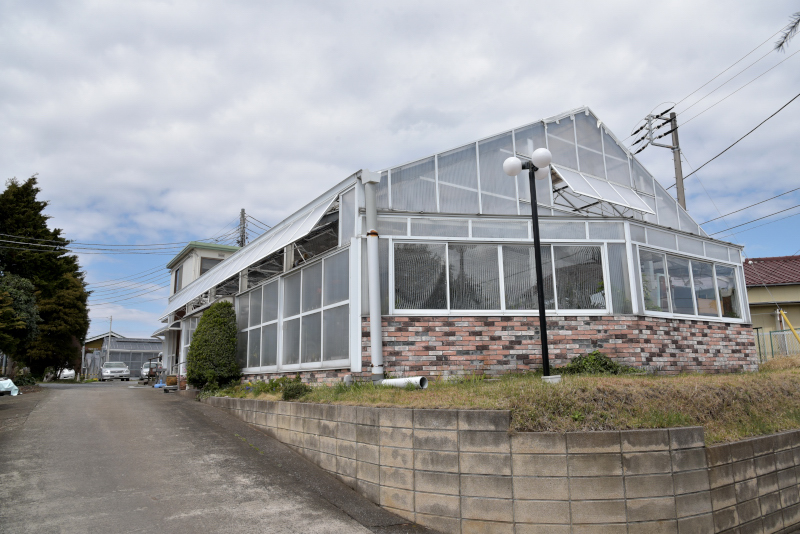 例会場となった須和田農園セールスハウス全景